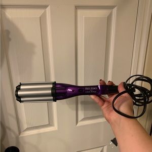 NEVER USED hair waver